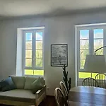 Magnifique Lumineux Dans Chateau Avec Piscine * Escos